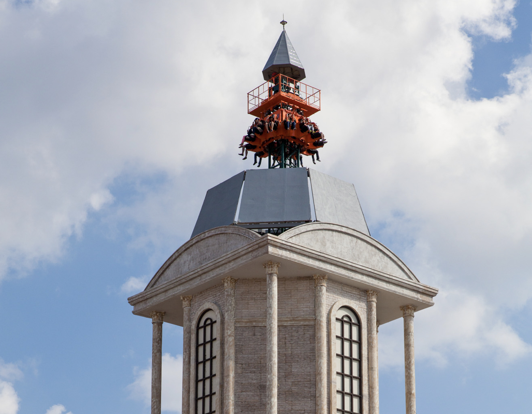 Vialand Tour